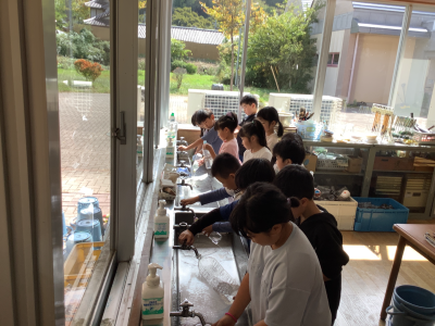 １ねん１くみ_ずこう_石井　由香里_2025年10月3日のノート_5